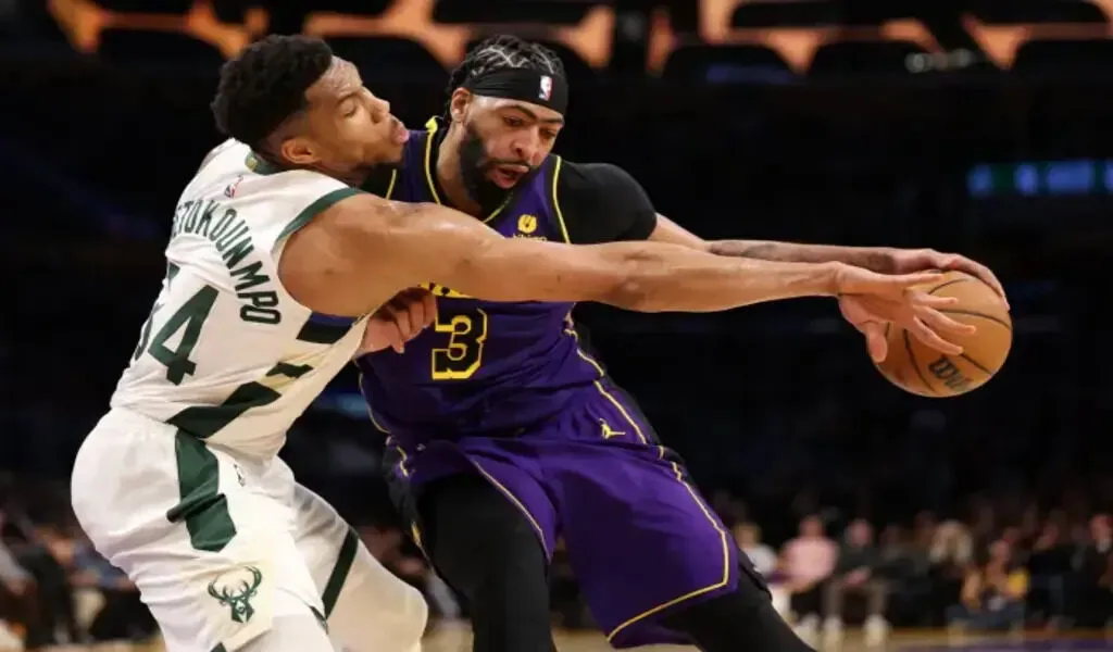 LA Lakers Defeated The Milwaukee Bucks By 1 Point For The Second Consecutive Game