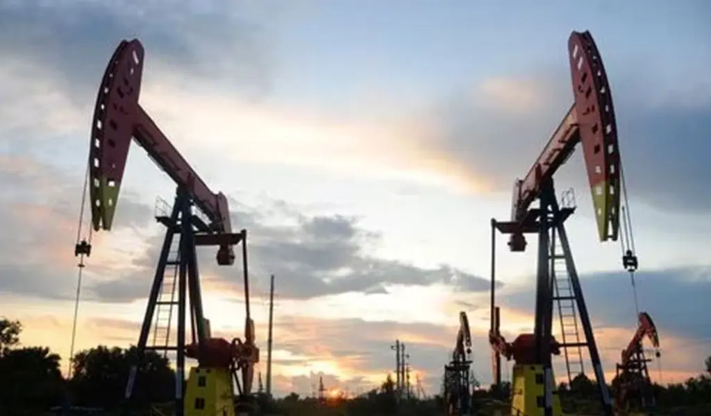 Oil Prices Soar Over $1 as OPEC+ Holds Steady, Russian Energy Infrastructure Under Attack