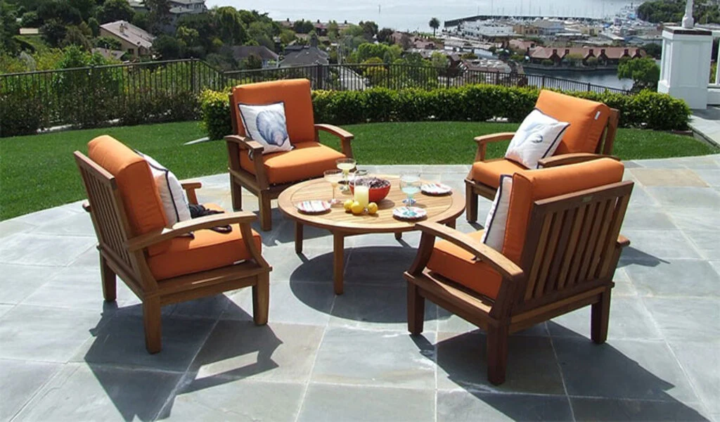 Selecting Durable Restaurant Furniture For Patio Spaces