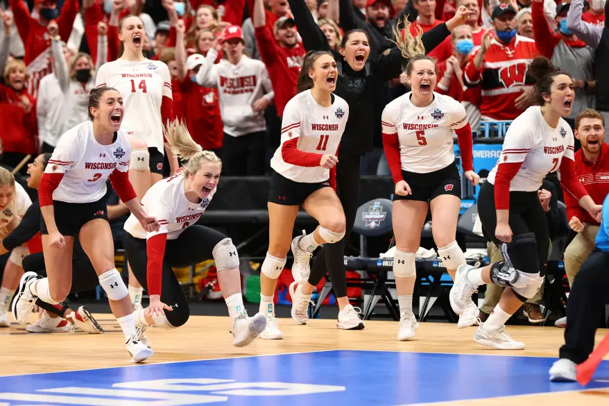 Wisconsin Volleyball Team Leaked an Uncensored Photo Link!