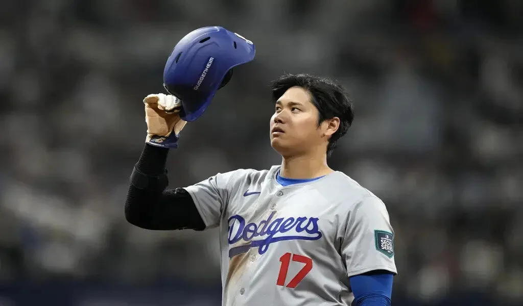 Dodgers Beat Padres 5-2 In First MLB Game In South Korea With Ohtani's Rally