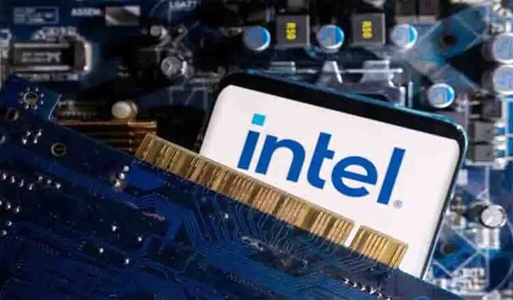 Chipmaker Intel Reports $7 Billion Operating Loss
