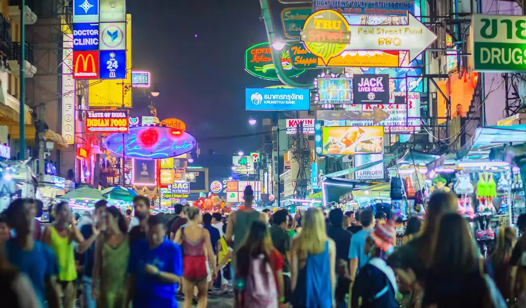 Thailand Expects 996,000 Foreign Tourists During Golden Weeks