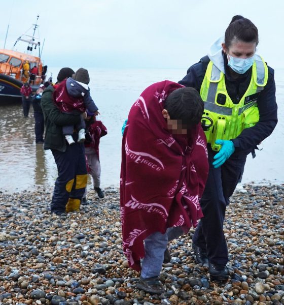 Illegal migrants die attempting to cross English Channel