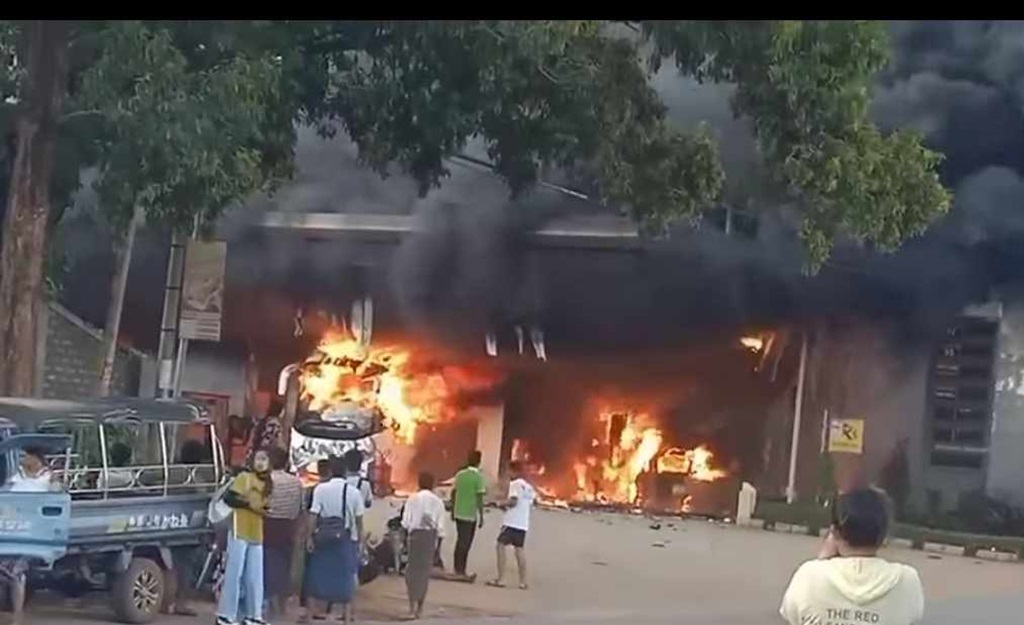 Fire erupts after bomb blast in Lashio Myanmar