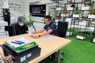 Chiang Rai Man surrenders to police