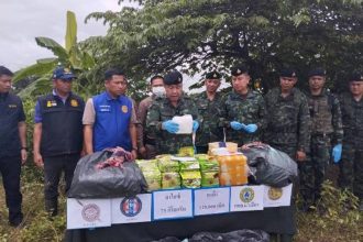 Soldiers in Chiang Rai Seizes 25kg of Crystal Meth