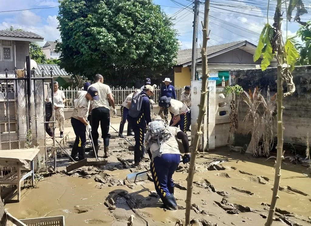 Mud removal, Chiang Rai