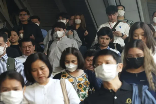 Bangkok Authorities Aim to Reduce Air Pollution by Offering Free Public Transport
