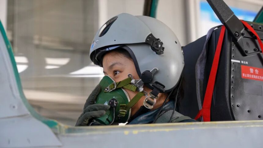 China's First Female Pilot Breaking Boundaries