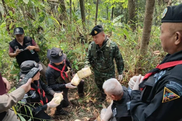 Pha Muang Soldiers Clash With Drug Runner