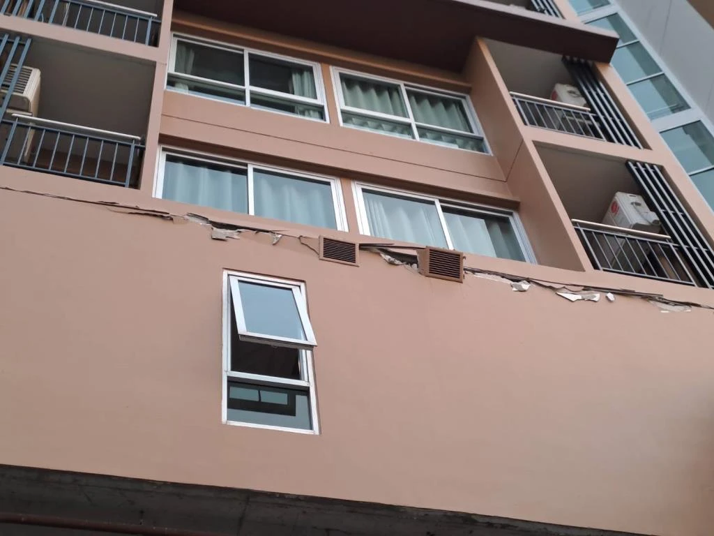 High-Rise in Chiang Mai Shuttered