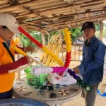 Lampang Couple Make Traditional "Mai Kham Bo" for Thai New Year