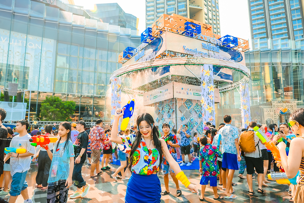 ICONSIAM THAICONIC SONGKRAN CELEBRATION 2025",