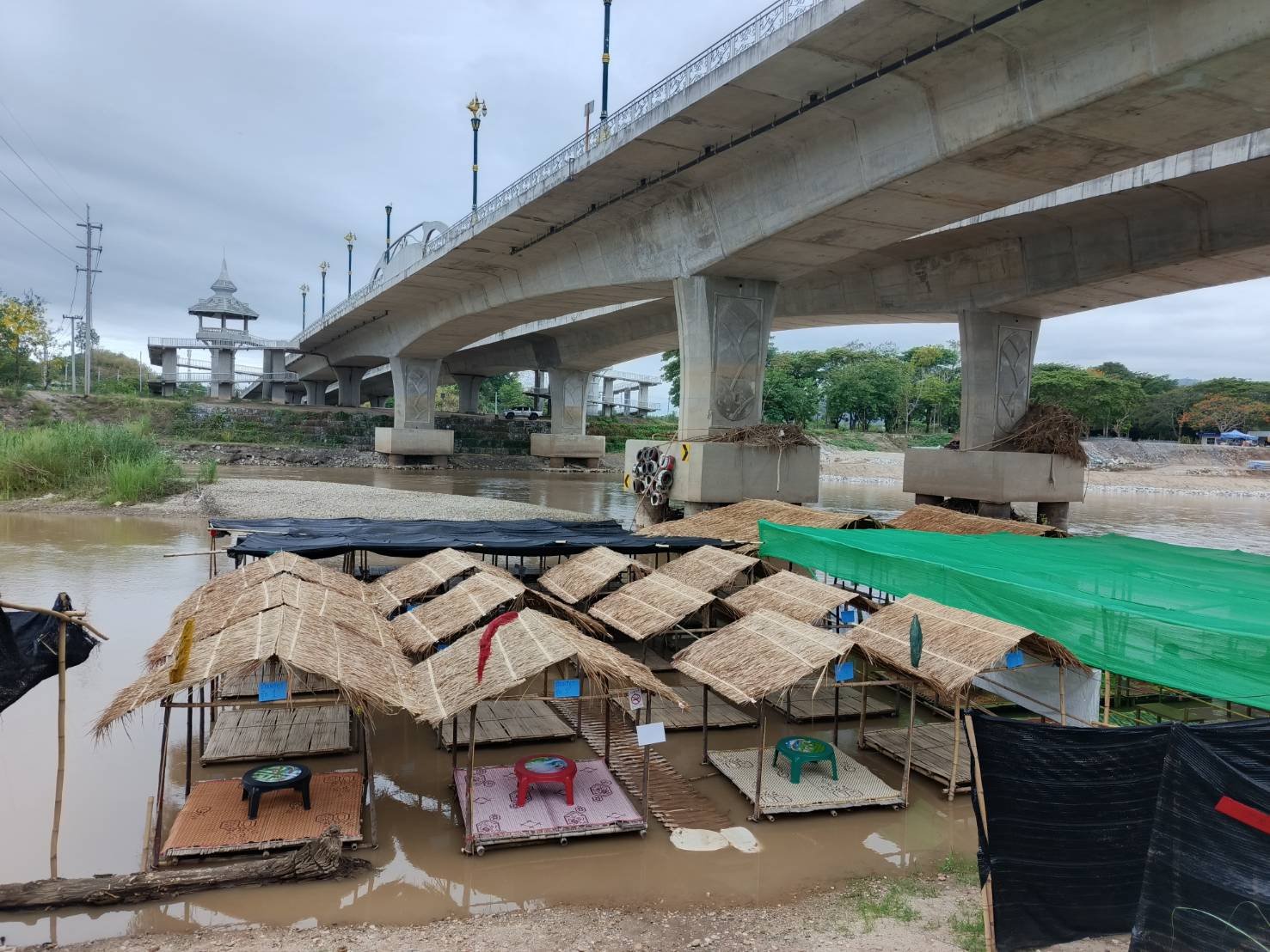 Riverside Vendors in Chiang Rai