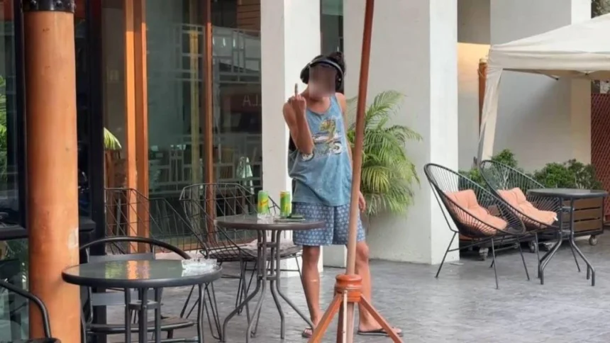 Chiang Mai – A Japanese tourist, suspected of being under the influence of cannabis, caused a commotion at a Chiang Mai hotel.