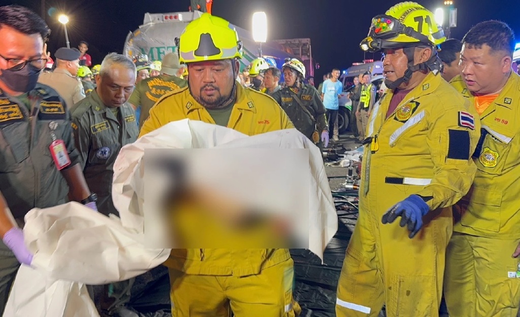 Eight killed in Bangkok