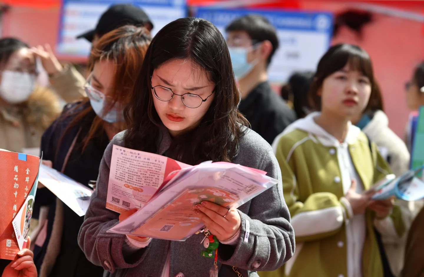 China's Unemployment Rate Skyrockets