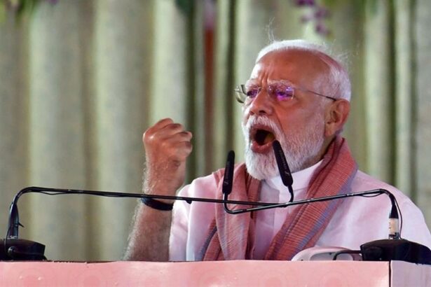 India Orders Pakistani Citizens to Leave the Country