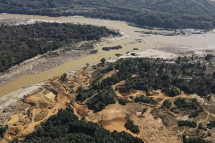 Gold Mining Kok River, Chiang Rai