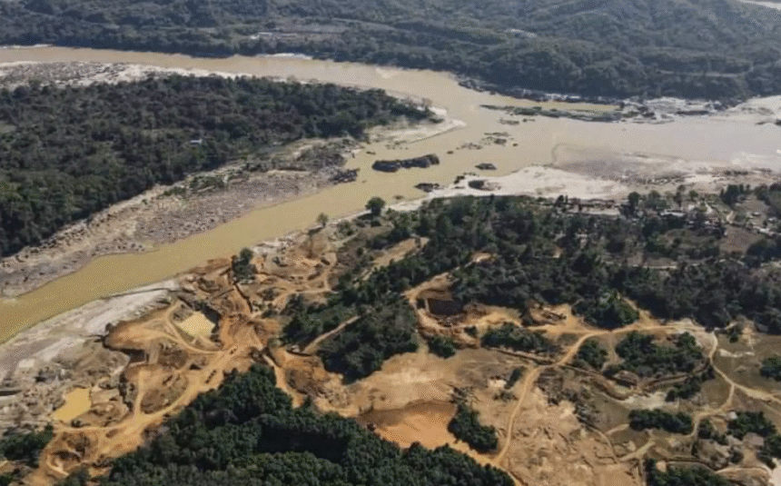 Gold Mining Kok River, Chiang Rai