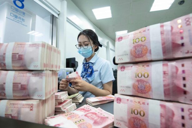China Slashes Key Interest Rates