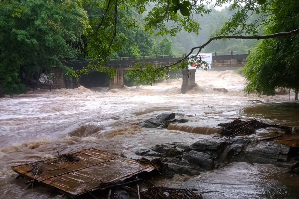 Heavy Rain Trigger Flash Flooding Along Mae Klang River In Chiang Mai