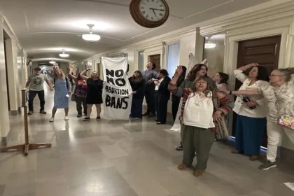 Missouri Supreme Court Blocks Abortion Access Again as Planned Parenthood Halts Services