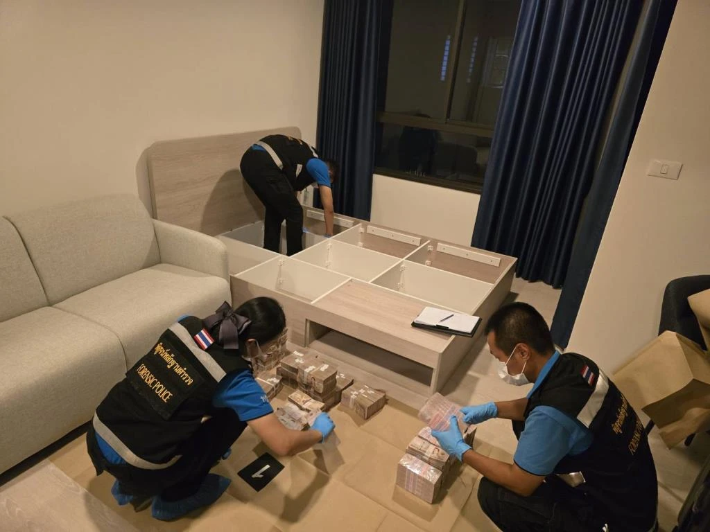 Police Recover 40 Million Baht in Cash