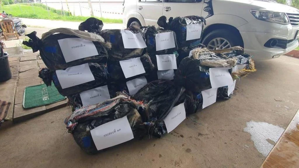 Dramatic Police Chase in Chiang Rai Ends in Huge Drug Bust 