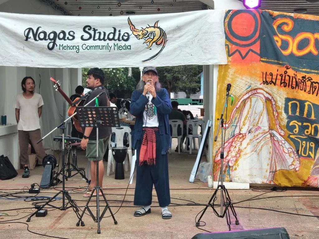 Folk Artists Preform in Chiang Rai 