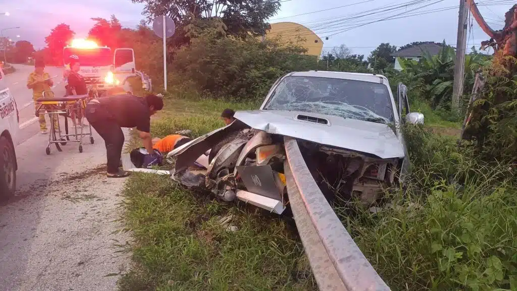 Family Survives accident—Parents Injured, 5-Year-Old Unharmed, Lampang