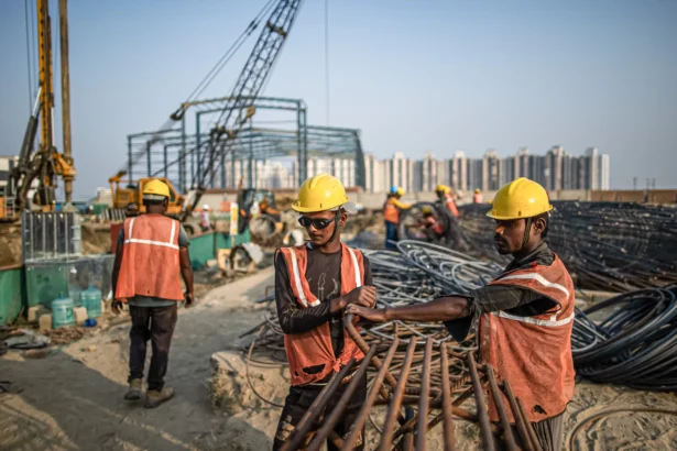 India's Economic Growth Is Speeding Up While China's Is Slowing