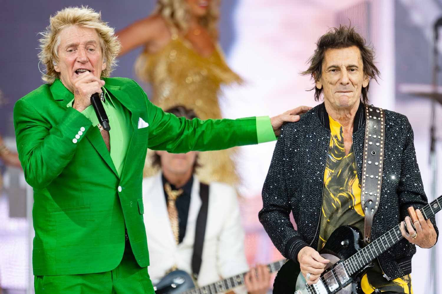 Ronnie Wood Rod Stewart at Glastonbury