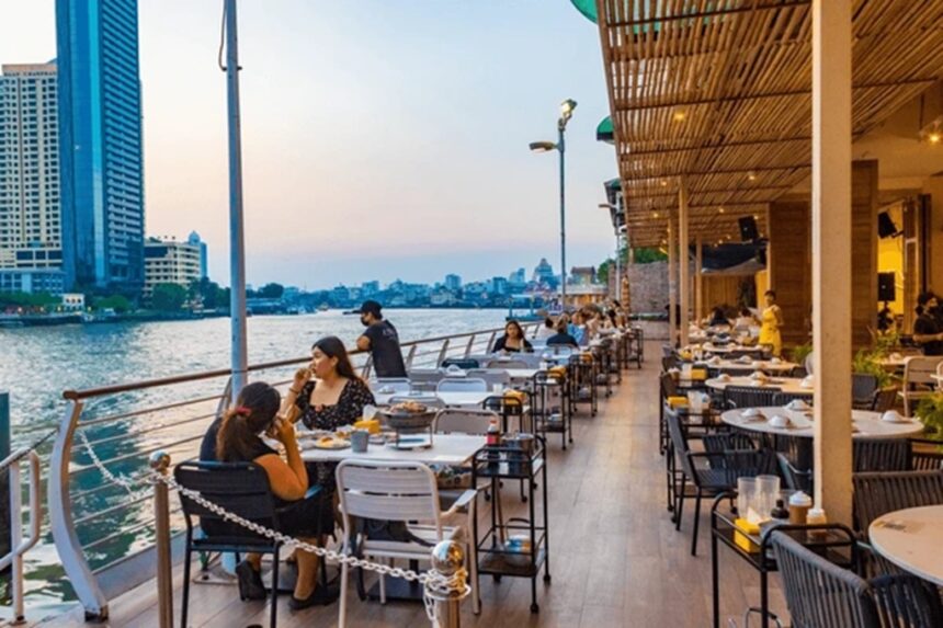 Thailand's Declining Tourist Numbers Hits Hotels and Resturants Hard