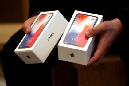 Wholesale iPhone Distributor