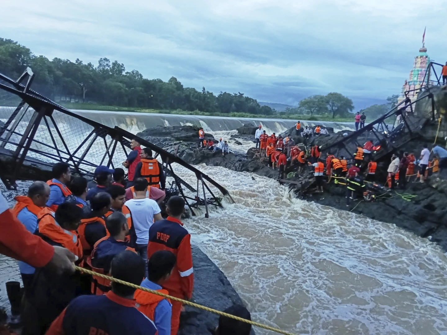 Bridge Collapse in Western India,Maharashtra