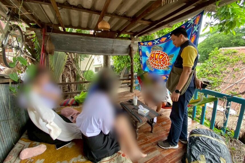 Police, teens, cafe, chiang rai, kratom tea
