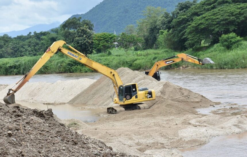 Chiang Rai Residents Hope Kok River Dredging Will Prevent Flooding