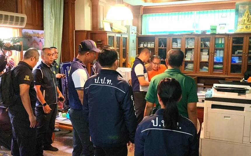 Police Inspect Wat Tha Luang Temple Assets