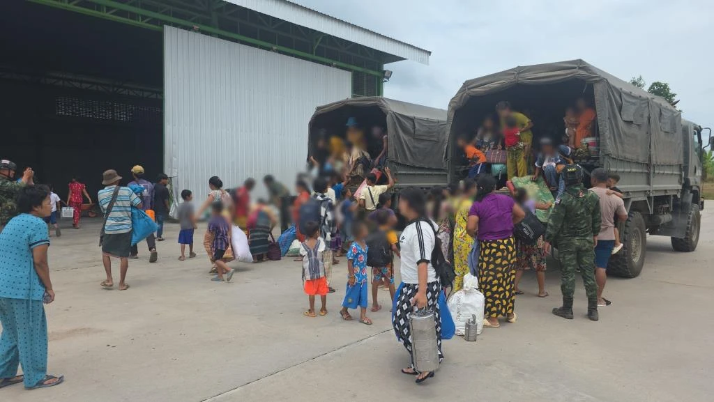 Fighting has flared up again along the Thai-Myanmar border 