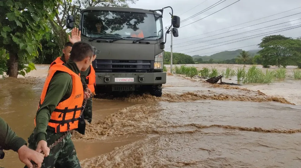 heavy rains wind mae hong son