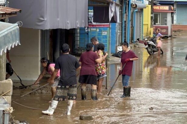 Flood Cleanup Mae Sai, Chiang Rai