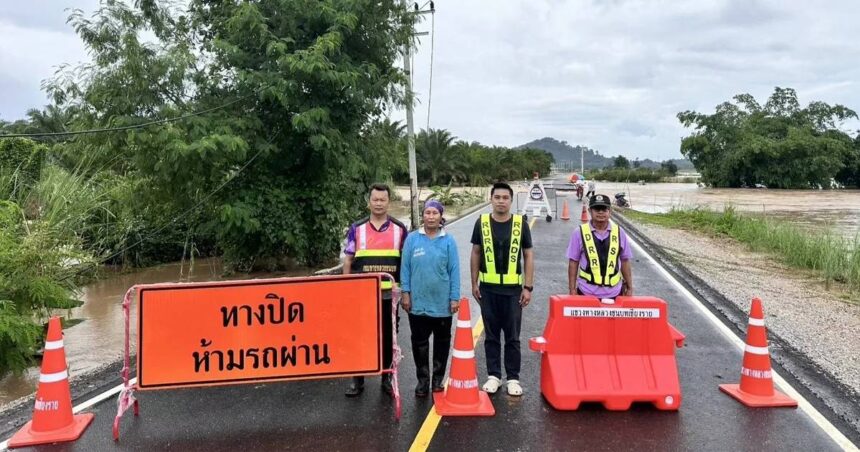 Highways Department Closes Roads Chiang Rai Due to Severe Flooding