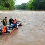 Police Officer Missing After Boat Capsizes