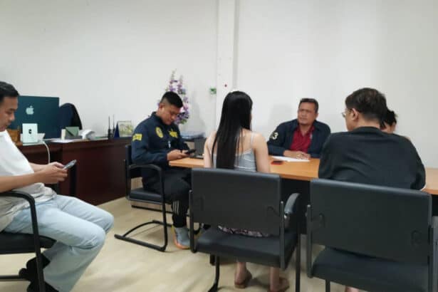 Chinese Tourist Robbed of Bt250,000 By Fake Police in Pattaya