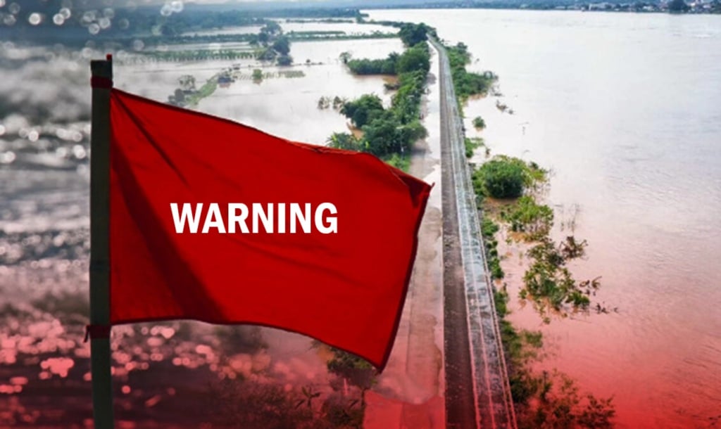 Chiang Rai Puts Up Red Warning Flags Along the Kok River as Water Levels Increase