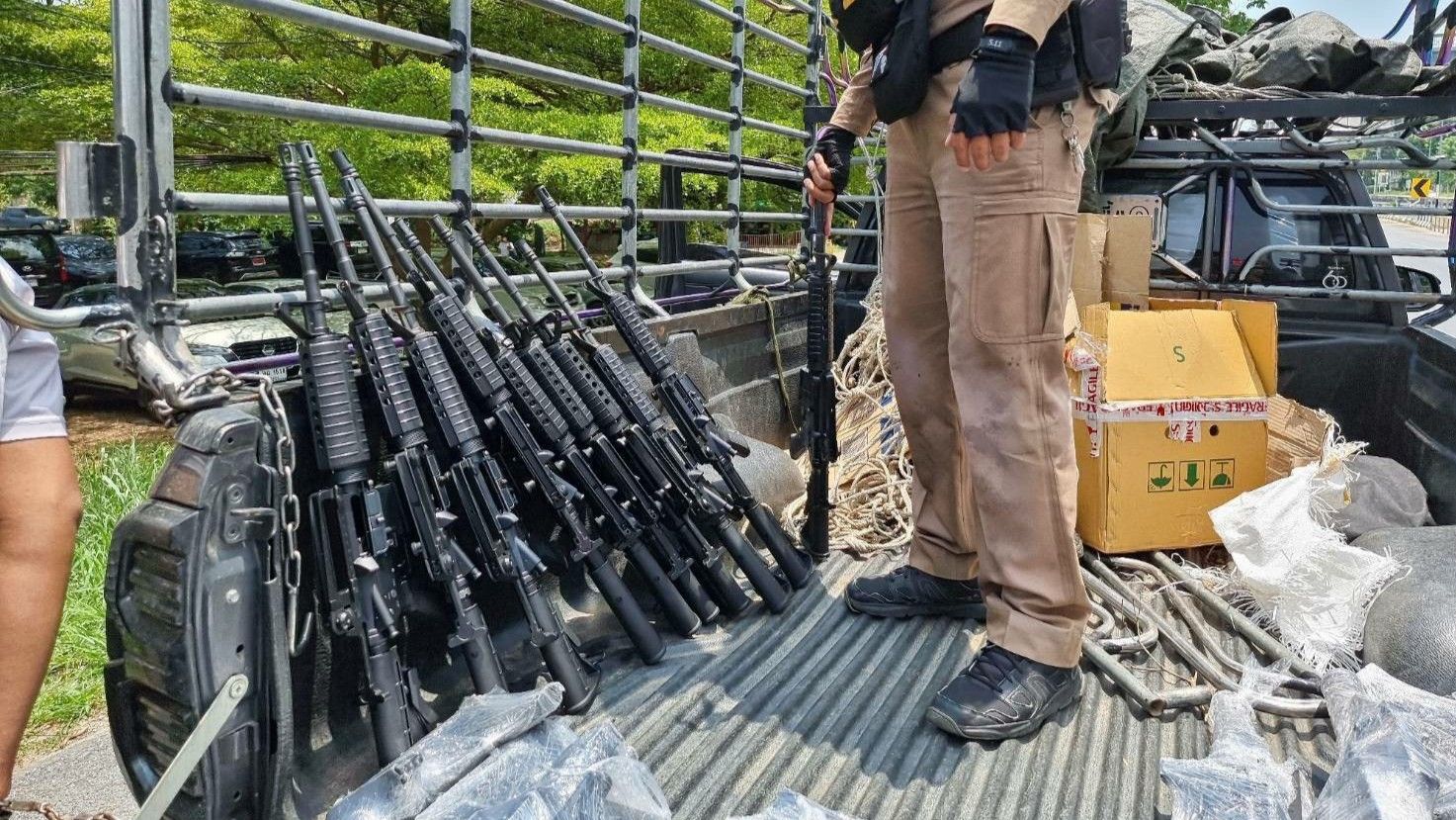 Chiang Mai police seize weapons intended for Myanmar's ethnic army.