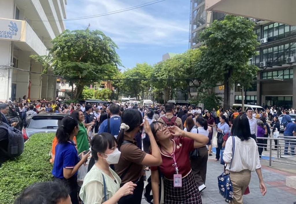 5.4 Earthquake Off Myanmar Coast Shakes Bangkok, Sparks Building Collapse Fears