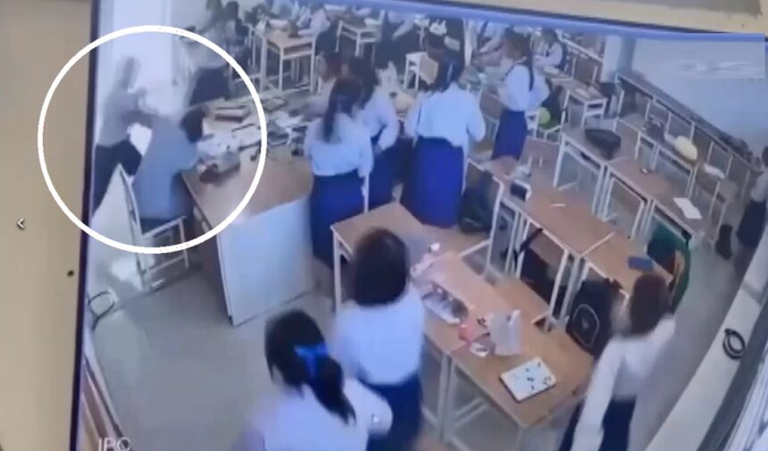 Student, Assaults Teacher, UdonThani